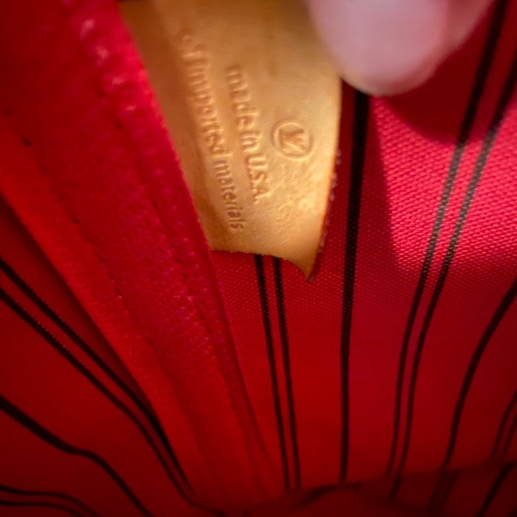 ❌SOLD❌ Louis Vuitton Neverfull MM - Picture 4 of 13